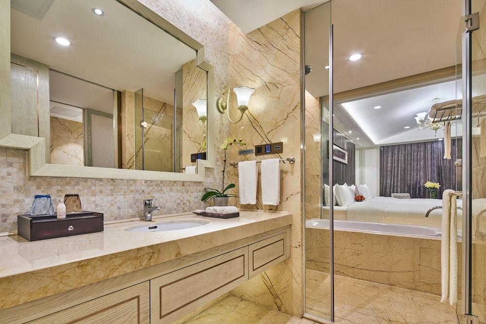 Wanda Realm Xiamen North Bay Hotell Exteriör bild