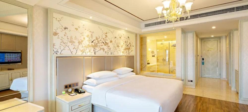 Wanda Realm Xiamen North Bay Hotell Exteriör bild
