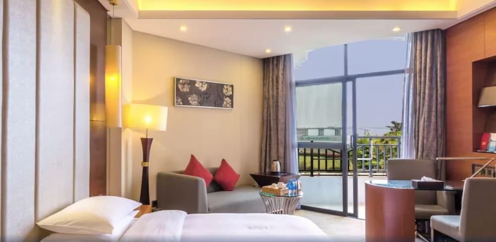 Wanda Realm Xiamen North Bay Hotell Exteriör bild
