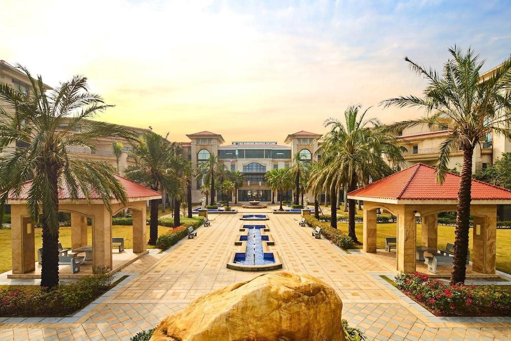 Wanda Realm Xiamen North Bay Hotell Exteriör bild